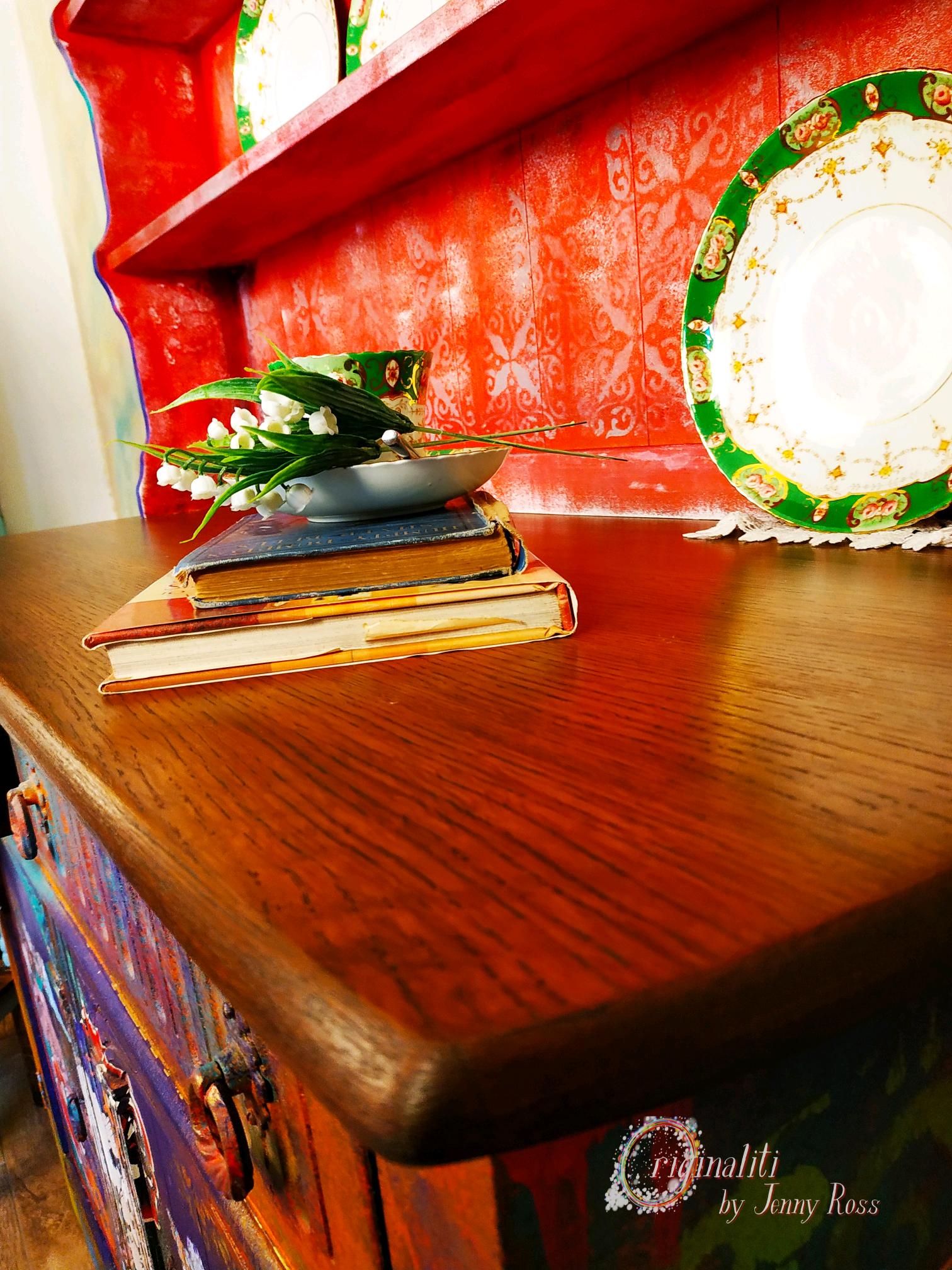 Dresser top display