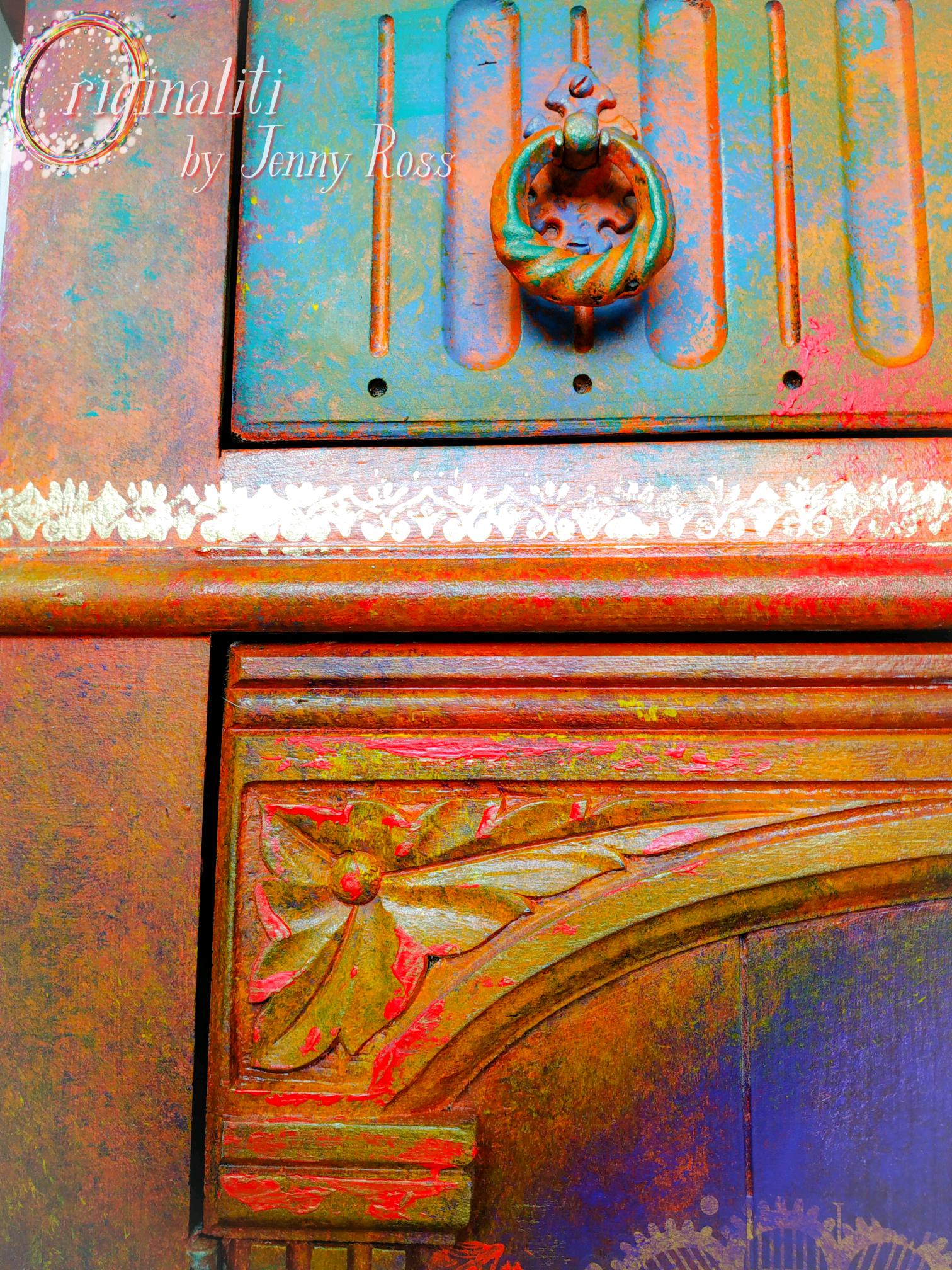 Dresser draw
